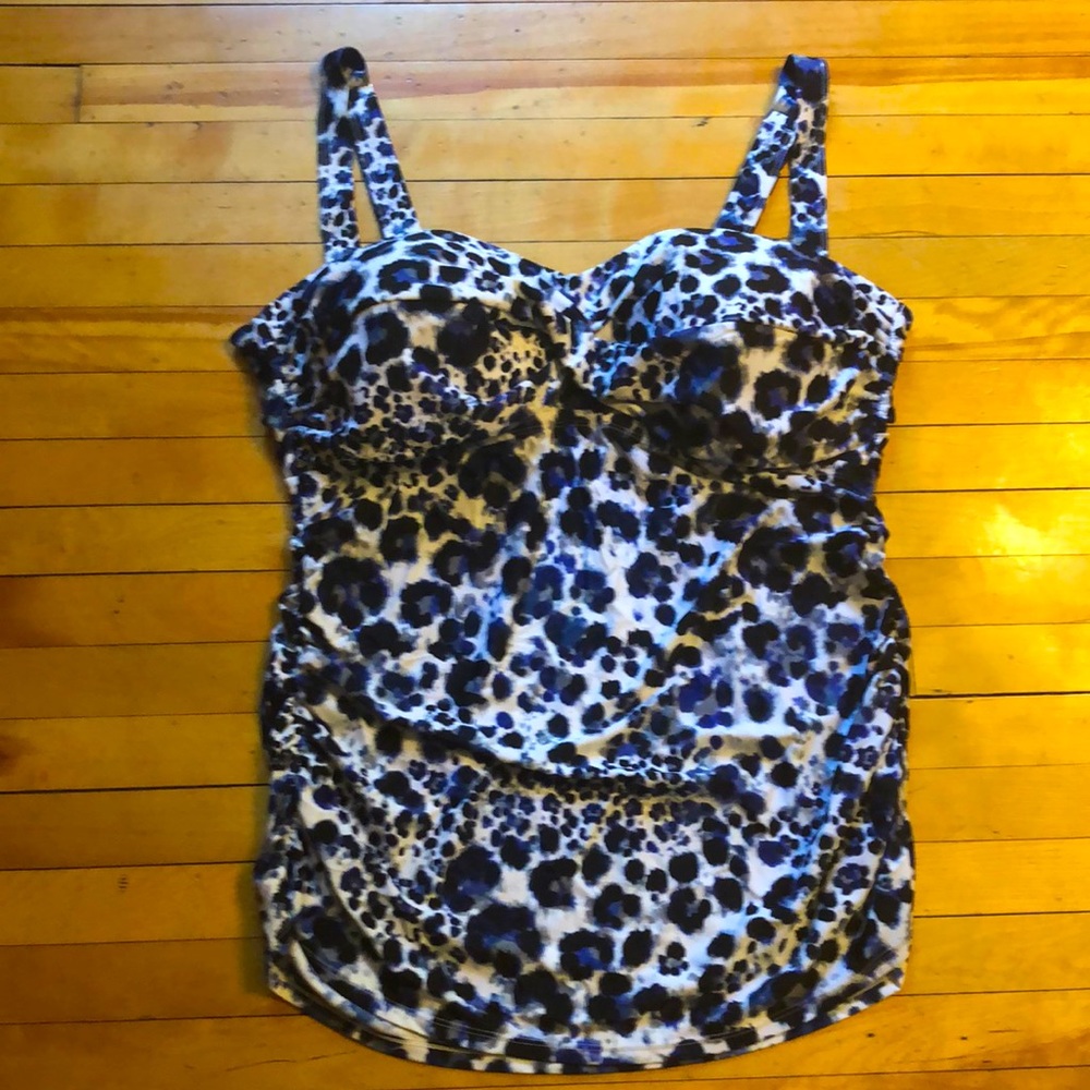 Mazu tankini top blue leopard print 22W